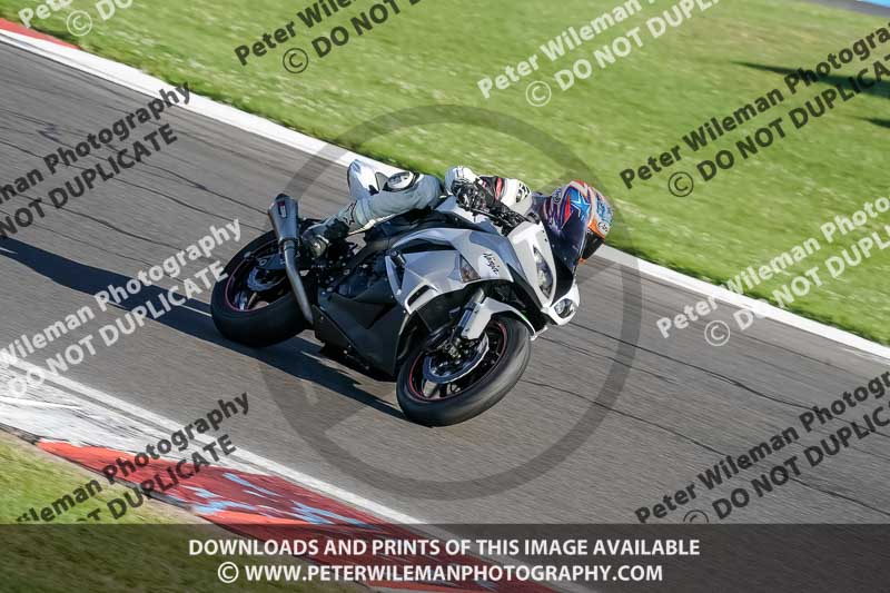 donington no limits trackday;donington park photographs;donington trackday photographs;no limits trackdays;peter wileman photography;trackday digital images;trackday photos
